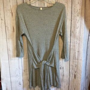 Elan Striped Gray and White Longer Top Front Tie Chic Party Size Medium